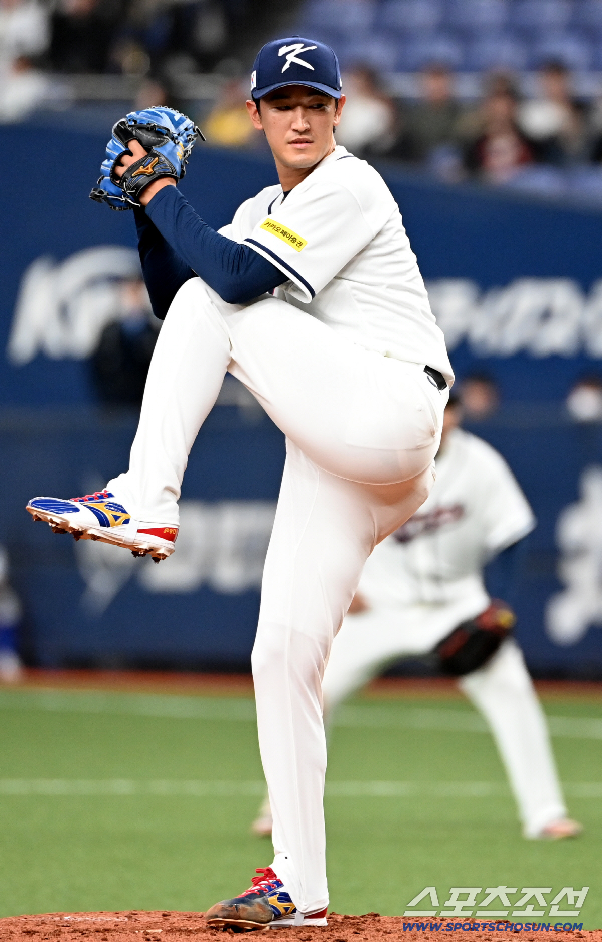 [포토] 5회 마운드 오른 고영표