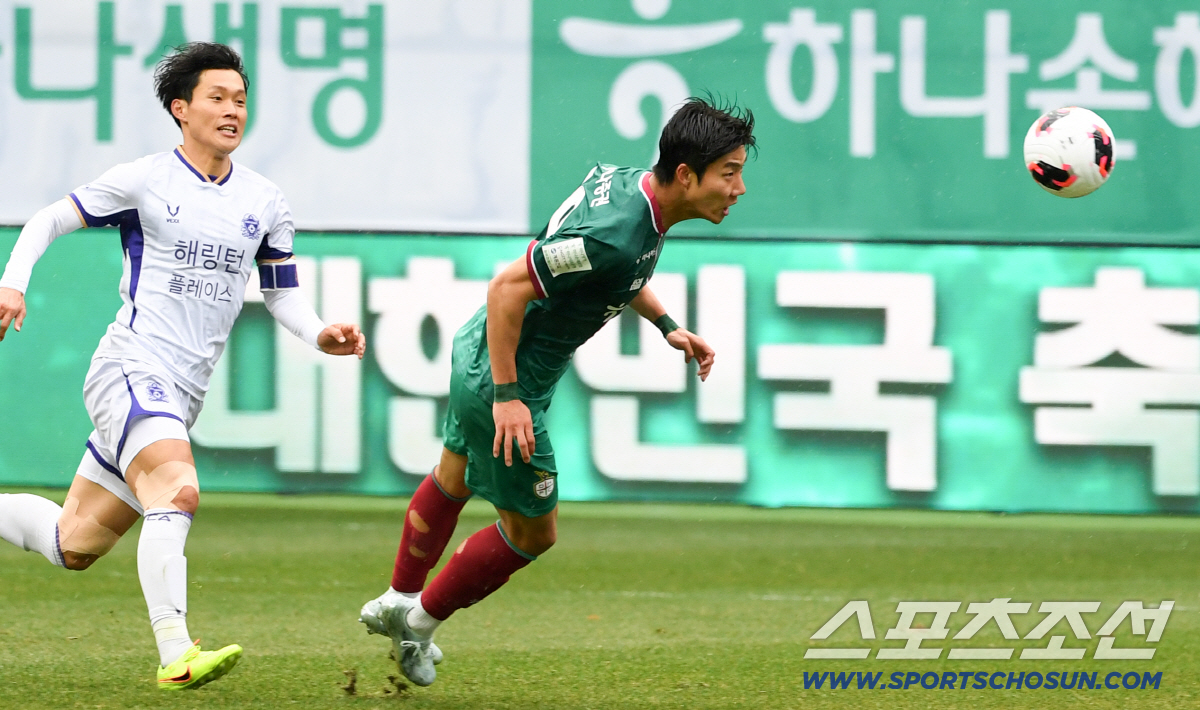 [포토] 대전 서진수, 헤더